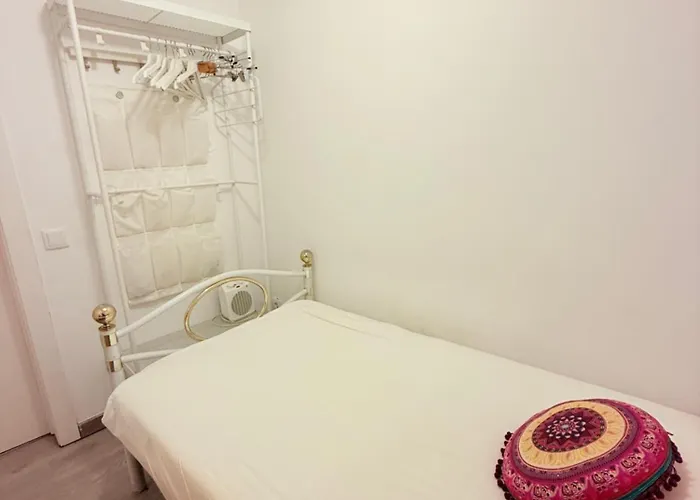 Com Escada E Patio, Em Frente Apartment Paço de Arcos